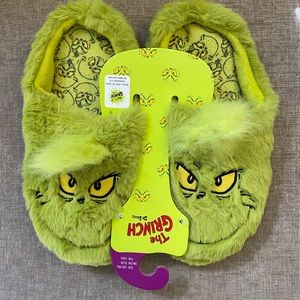 The Grinch Christmas Furry Bedroom Slippers Women’s